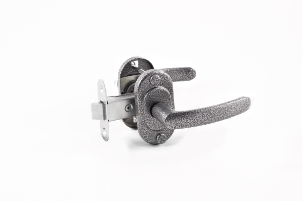 Защелка Omega (Омега) ЗЩ2.04 (серебро)